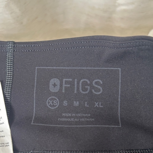 Figs Black Tapered Scrub Joggers - Picture 3 of 6